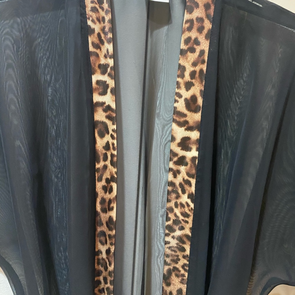 Animal Print Robe - Picture 5 of 7